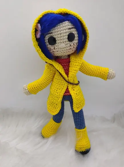 Boneca Coraline em Crochê