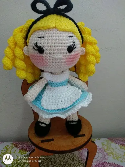Boneca Pequena Alice