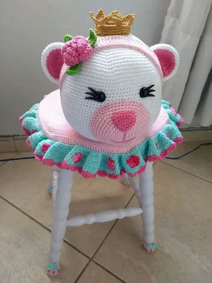 Capa para banquinho em croche
