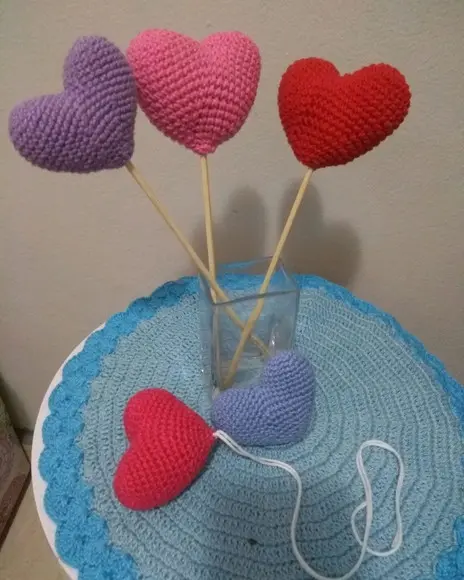 Corações e Bolinhas em Crochê 3D