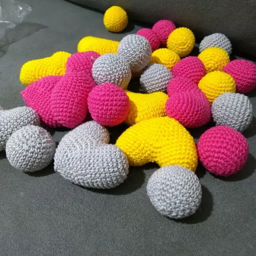 Corações e Bolinhas em Crochê 3D