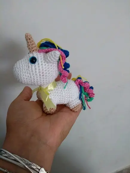 Mini Amigurumi Unicórnio