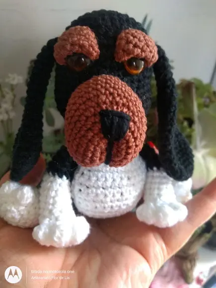 Mini Basset - Amigurumi de Crochê