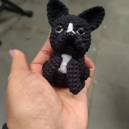 Mini Buldogue Francês - Amigurumi de Crochê