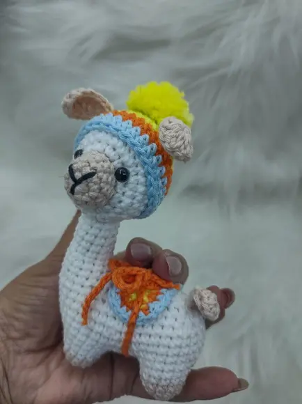 Mini Lhama De Crochê