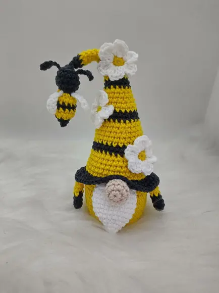 Mini Gnomo Em Crochê Abelha
