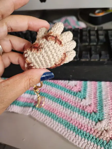 Mini Mãozinha de Crochê - Família Adams