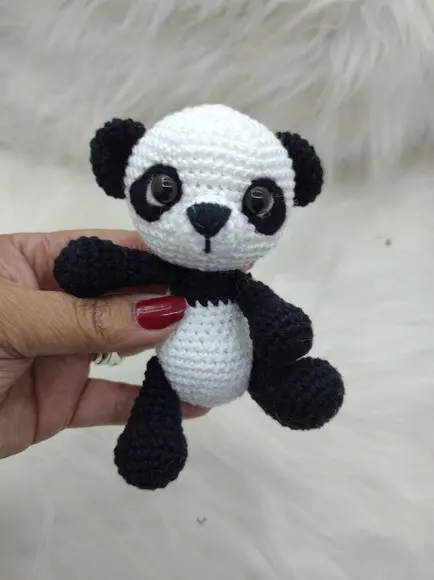 Mini Panda em Crochê - Amigurumi