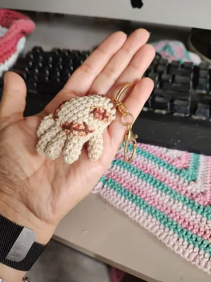 Mini Mãozinha de Crochê - Família Adams
