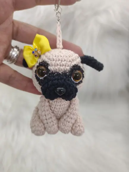 Mini Pug De Crochê - Chaveiro