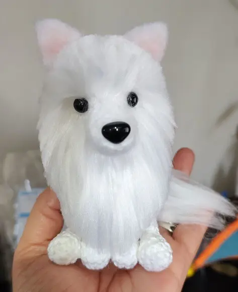 Miniatura Samoieda - Amigurumi de Crochê com Feltragem