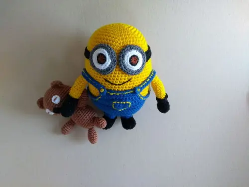 Minion Bob com Ursinho
