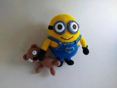 Minion Bob com Ursinho