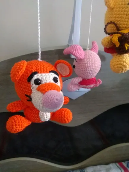 Mobile com a Turma do Ursinho Pooh em Amigurumi