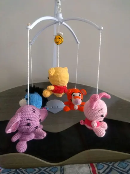 Mobile com a Turma do Ursinho Pooh em Amigurumi