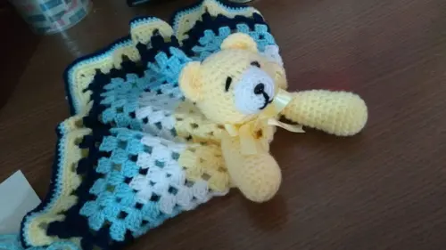 Naninha ou Manta do Apego em Crochê - Ursinho