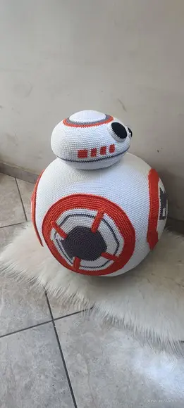 Puff de Crochê Decorativo - Robô