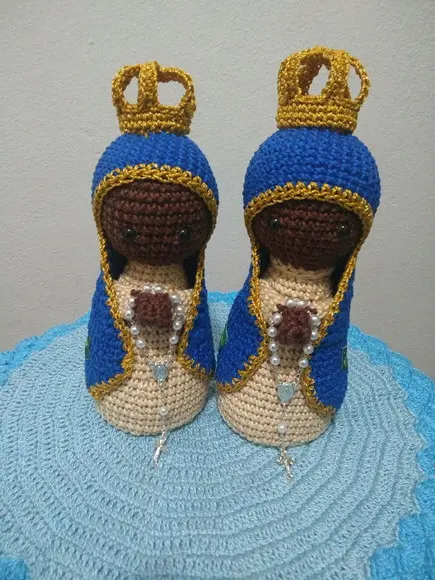 Santa Terezinha ou Nossa senhora em Crochê