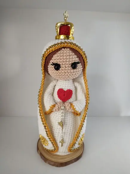 Santinha em Crochê - Nossa Senhora de Fátima
