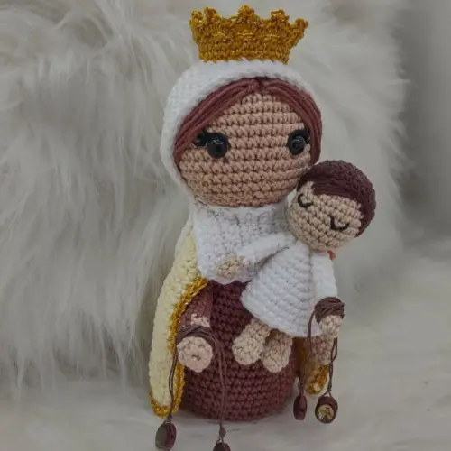 Santinha em crochê - Nossa Senhora do Carmo