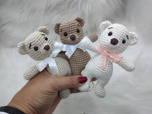 Trio de Mini Ursinho em Crochê - Amigurumi