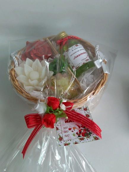 Cesta de Sabonetes e Difusor de Aromas Natal
