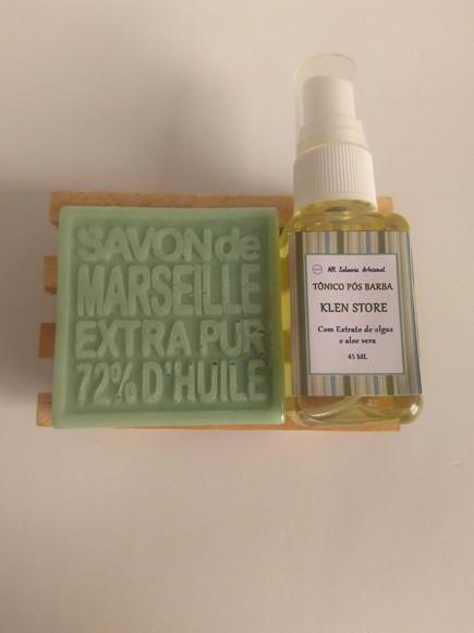 Kit de Barbear com Saboneteira de Madeira em Pinus