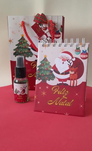 Kit de Bloquinho A6 + Home Spray e Sacolinha Estampa Natal