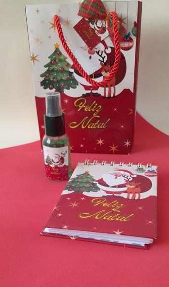 Kit de Bloquinho A6 + Home Spray e Sacolinha Estampa Natal