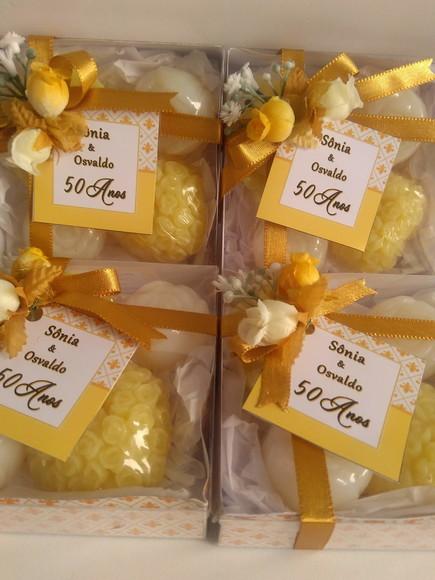 Kit de Sabonetes Personalizado na Caixa de Acetato