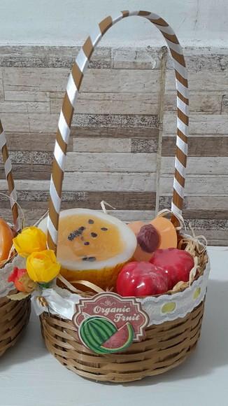 Kit Sabonete de Frutas com Cesta de Vime