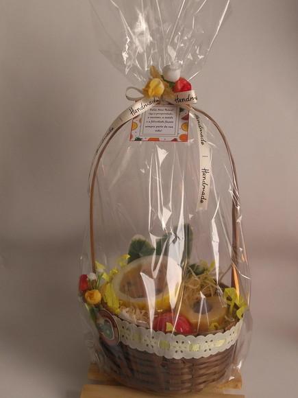 Kit Sabonete de Frutas com Cesta de Vime