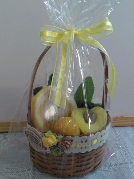 Kit Sabonete de Frutas com Cesta de Vime