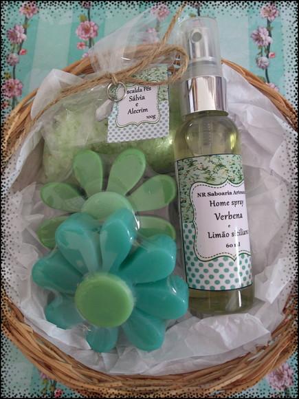 Kit Sabonetes, Home Spray e Escalda Pés