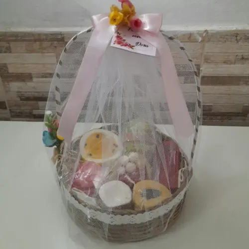 Cesta de Frutas e Flores