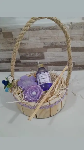 Cesta de Sabonetes e Difusor de Aromas
