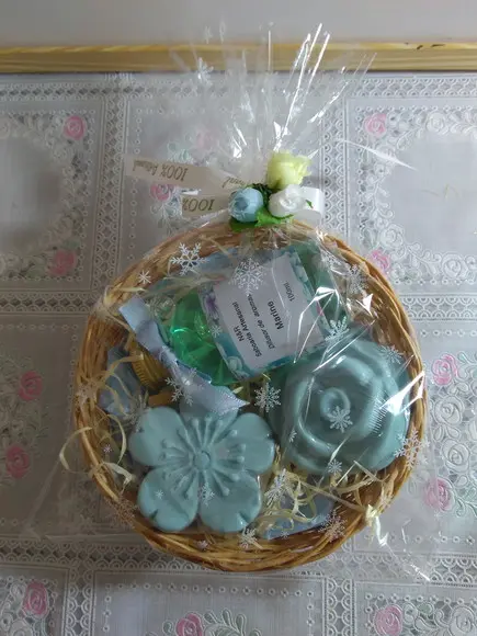 Cesta de Sabonetes e Difusor de Aromas