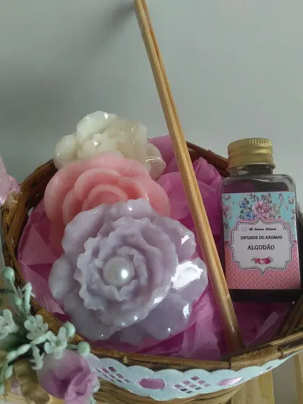 Cesta de Sabonetes e Difusor de Aromas