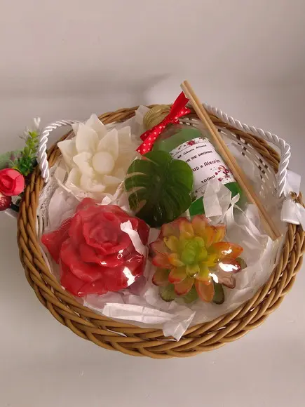 Cesta de Sabonetes e Difusor de Aromas Natal