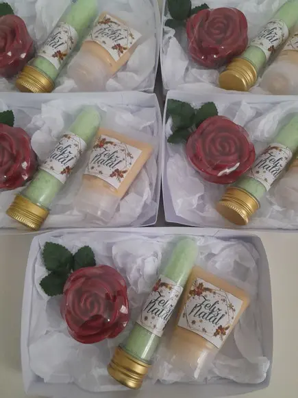 Kit de Banho com Caixa Personalizada de Natal