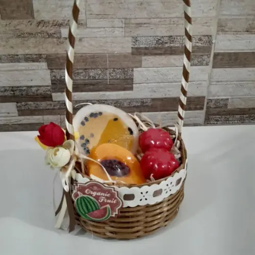 Kit Sabonete de Frutas com Cesta de Vime