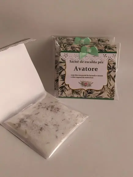 Kit Sabonete Liquido Escalda Pés e Sabonete Flor