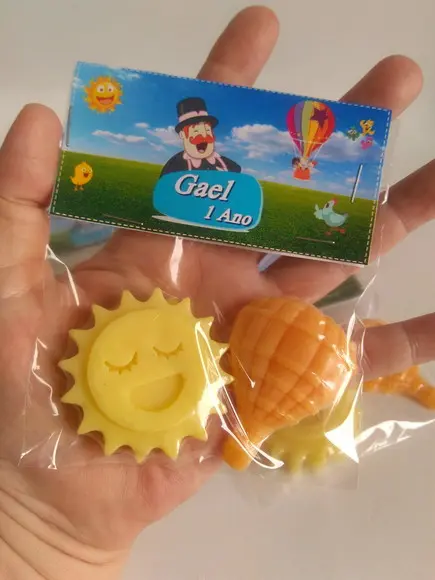 Lembrancinha Mundo Bita Sabonete Sol Feliz e Balão