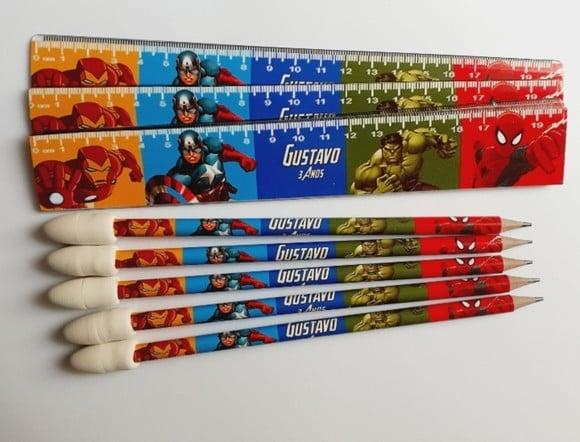 Kit Escolar 2 Lapis com Ponteira Borracha + 1 Regua Avengers