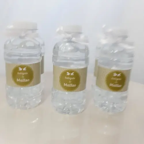 50 Garrafas de Água Mineral com Tag Personalizada