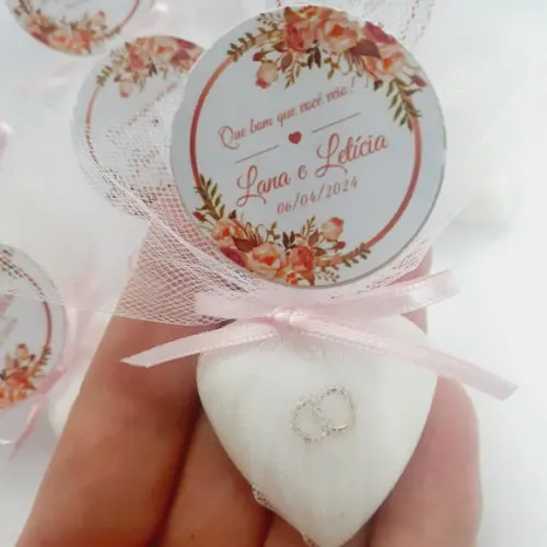 50 Lembrancinha Casamento Sabonete com Mini Alianças
