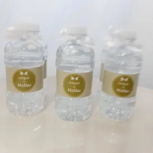 50 Garrafas de Água Mineral com Tag Personalizada