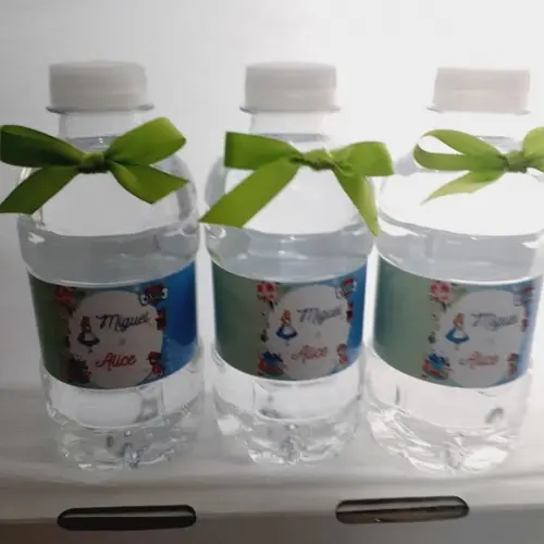 50 Garrafas de Água Mineral com Tag Personalizada