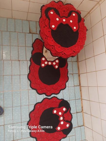 Jogo de Banheiro Minnie Rendado.