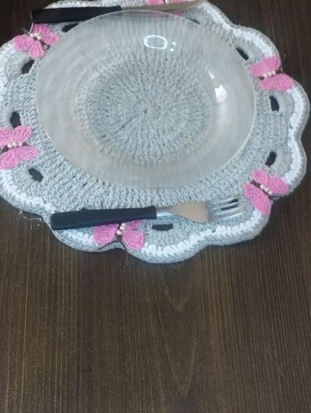 Sousplat de Crochê com Borboletas Rosa | Jogo Americano Arte